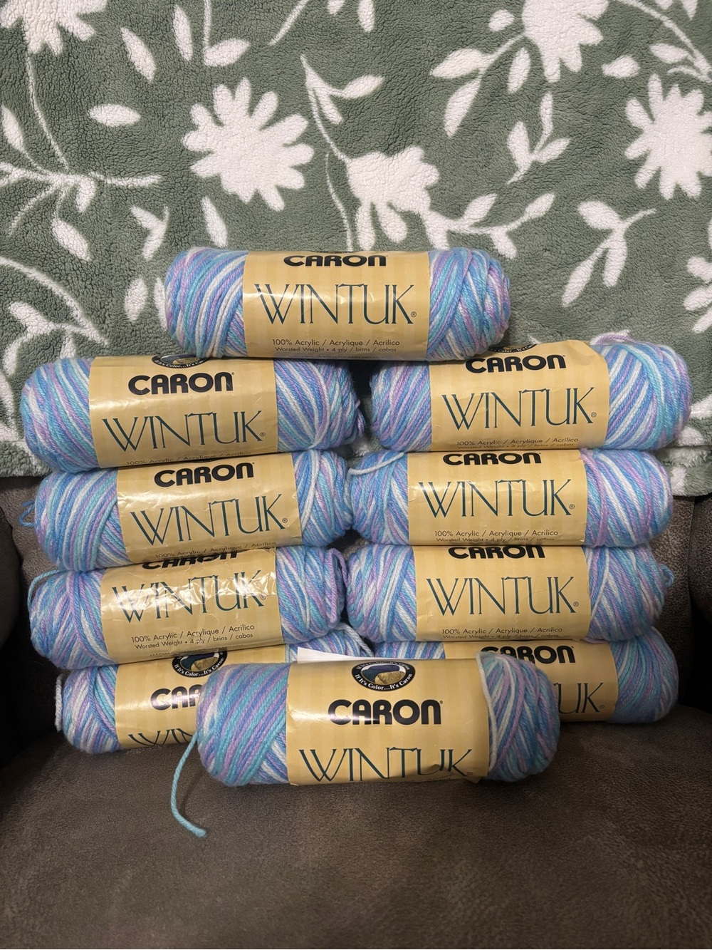 Caron Wintuk Pastel Yarn - Blue, Purple, Pink, White 10 rolls